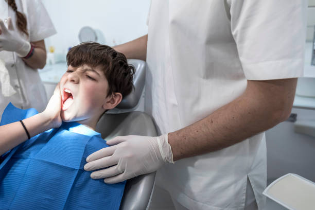 Best Cracked Tooth Emergency Dentist  in Washington Park, FL