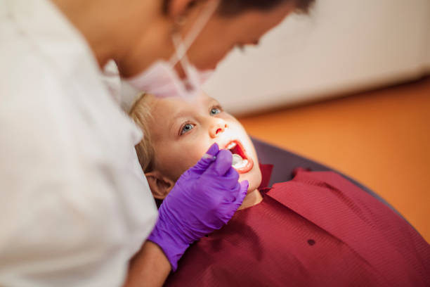 Best Emergency Tooth Extraction  in Washington Park, FL